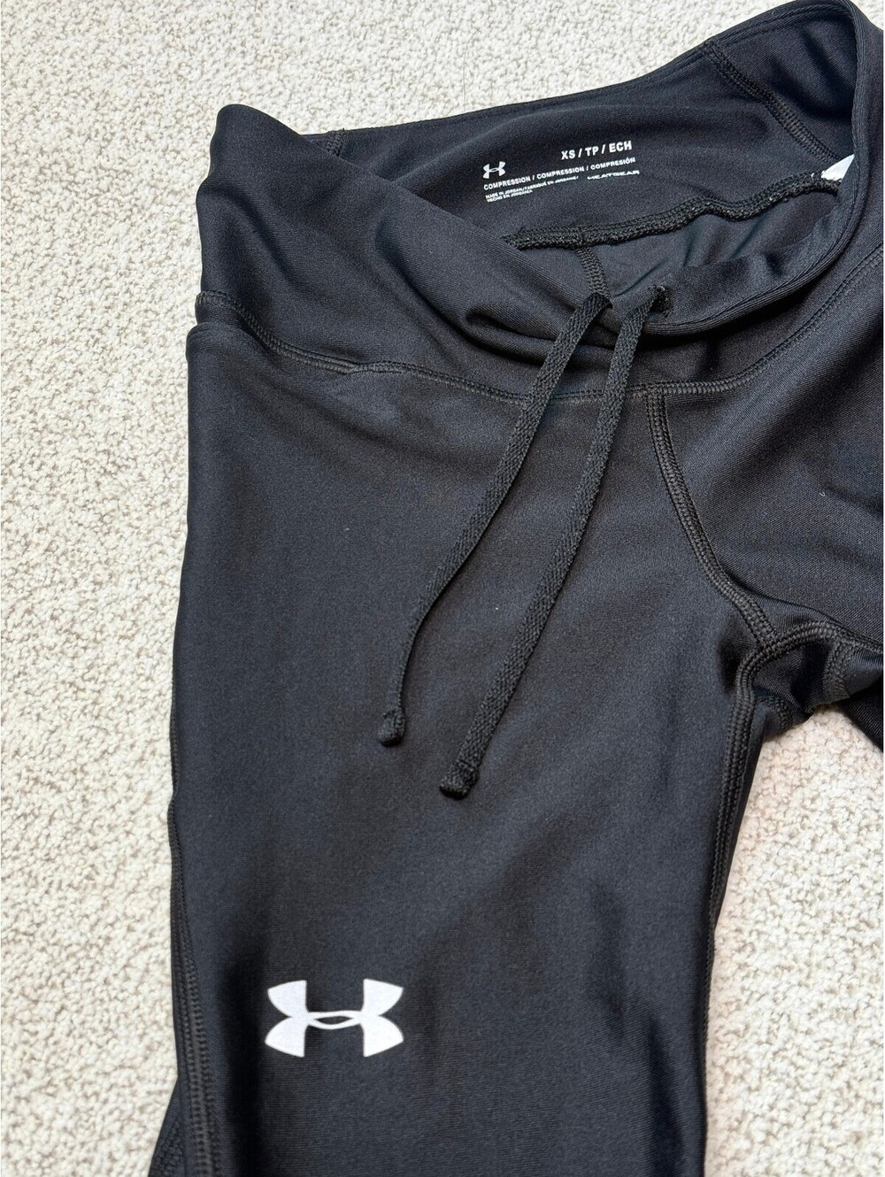 Under Armour HeatGear Compression Black Capri Leggings Women’s XS